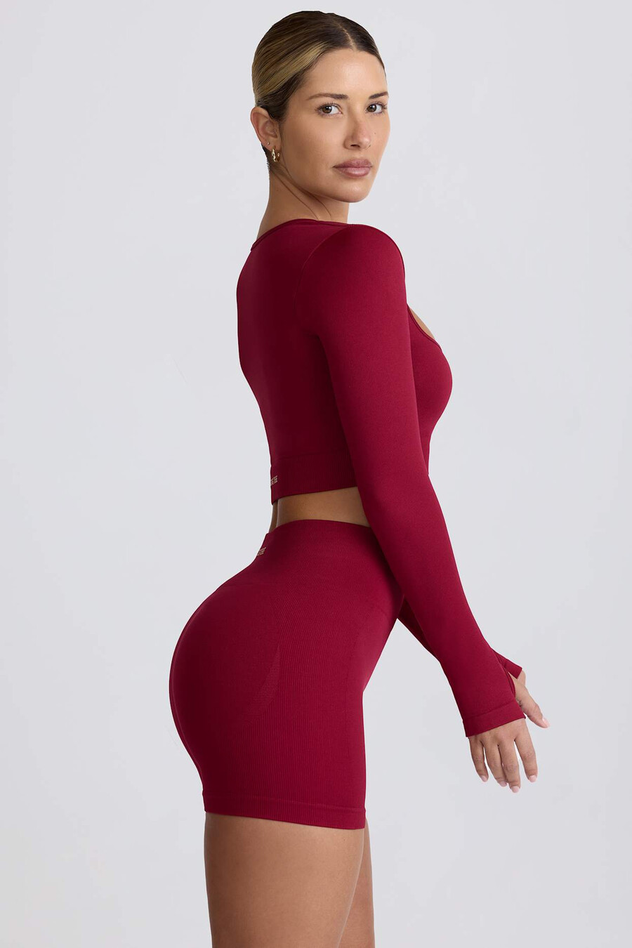 super sculpt saumattomat korkeavyötäröiset minishortsit viininpunaisena