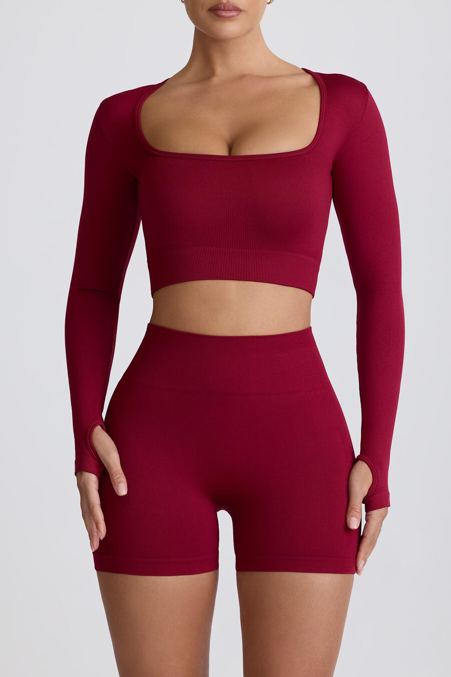 super sculpt saumattomat korkeavyötäröiset minishortsit viininpunaisena