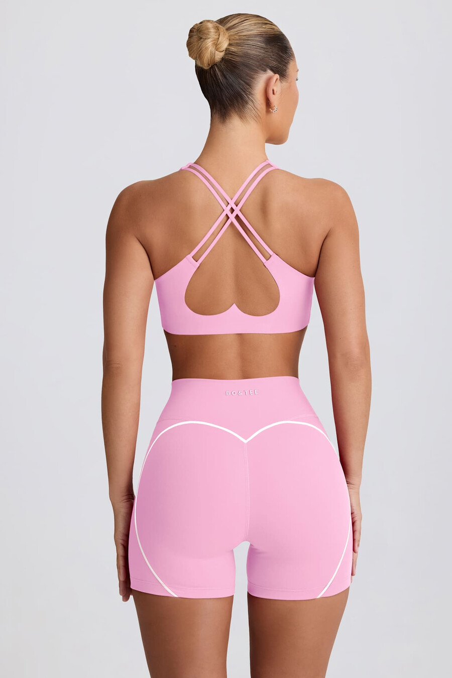 pehmeät active mini -shortsit vaaleanpunaisena
