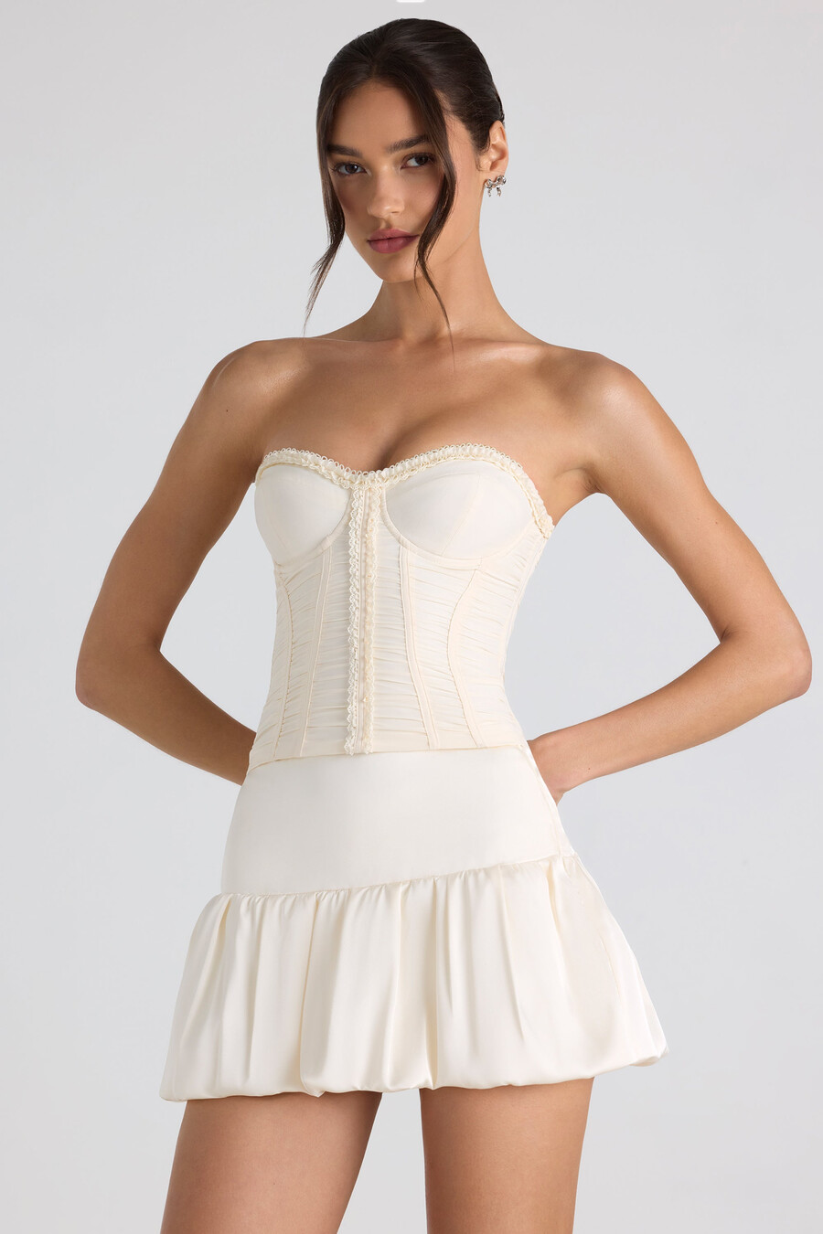 bubble hem mid-rise micro mini -hame norsunluunvärisenä
