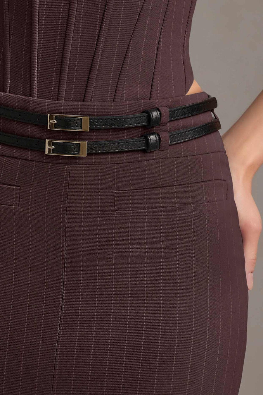 pinstripe low rise maxi -hame suklaanruskeana
