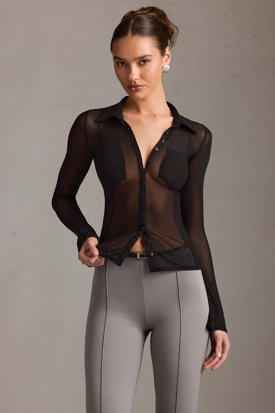 läpikuultava pitkähihainen paita mustana