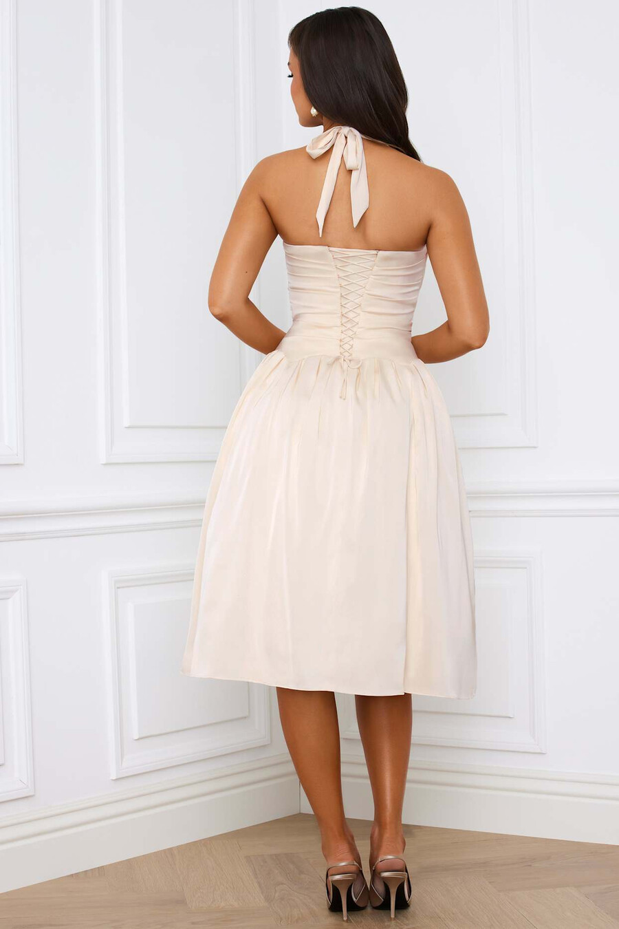 halterneck lace-up ruched korsetti midi-mekko norsunluusta