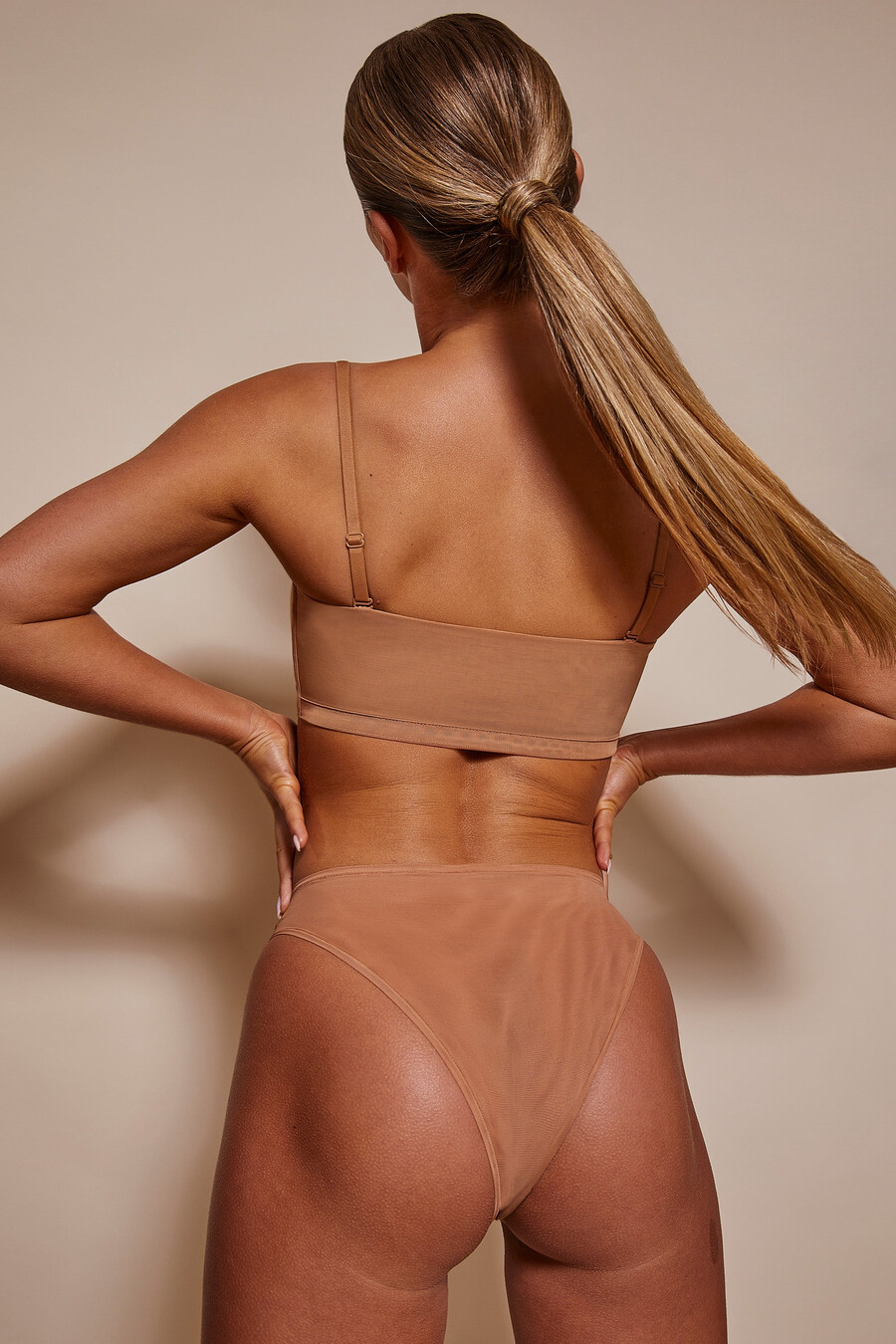 pehmeät verkkokankaiset bandeau-rintaliivit hunajavärissä
