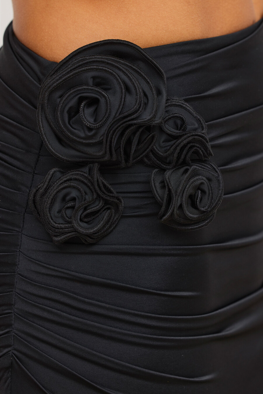 slinky jersey rose detail mid rise maxi hame musta