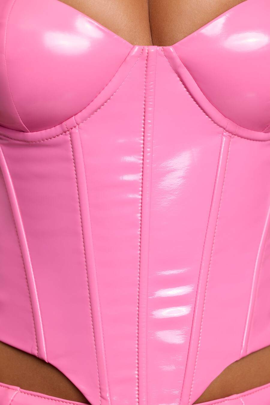 vinyylillä tuettu korsetti crop top pinkkinä