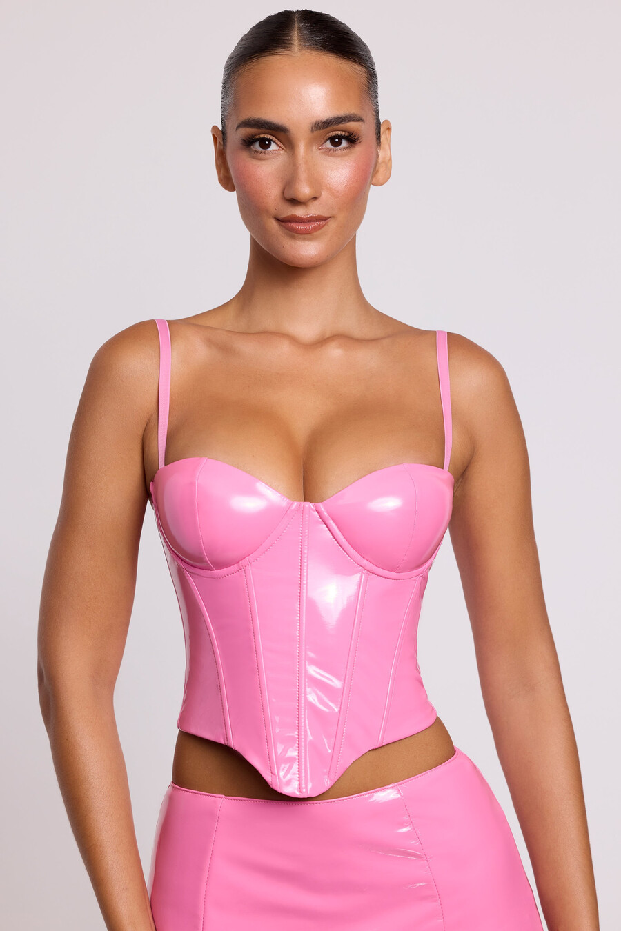 vinyylillä tuettu korsetti crop top pinkkinä